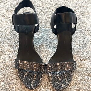 Dolce Vita Sandals high heel strappy sandals pumps black snake print size 10